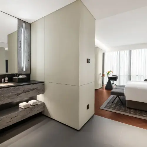 Intercity Executive Queen Room