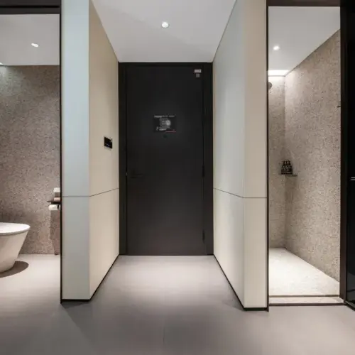 Intercity Executive Queen Room