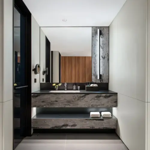 Intercity Executive Queen Room