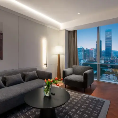 Luxus-Suite mit Blick auf die Intercity