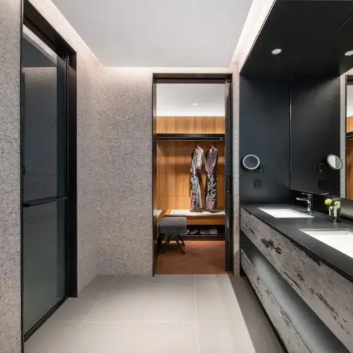 Luxus-Suite mit Blick auf die Intercity